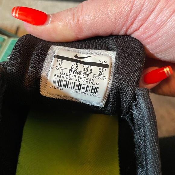 Nike Air Max - Picture 4 of 4